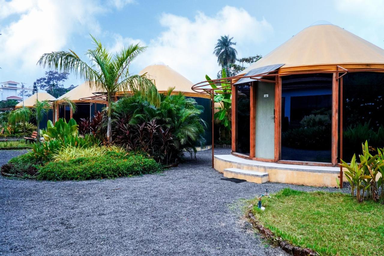 Shanti Resorts Valsad Exterior foto